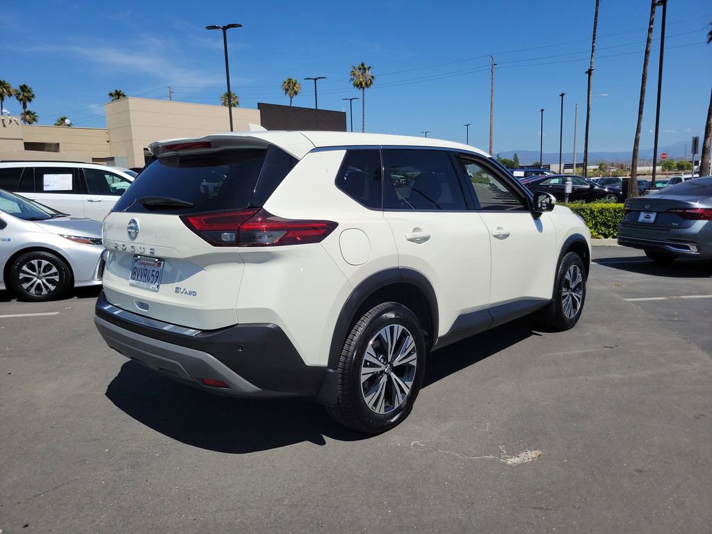 Used 2021 Nissan Rogue SV AWD/4WD image 4