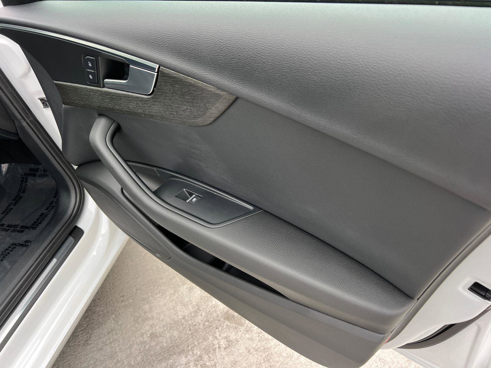 Used 2019 Audi A4 2.0T Premium image 14