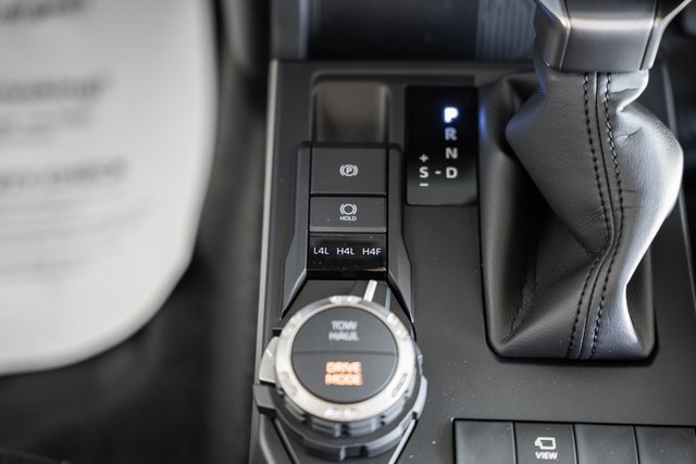 New 2025 Toyota 4Runner Limited image 28