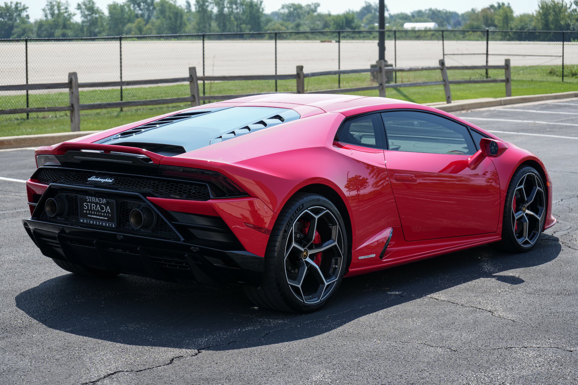Used 2020 Lamborghini Huracan EVO AWD/4WD image 6