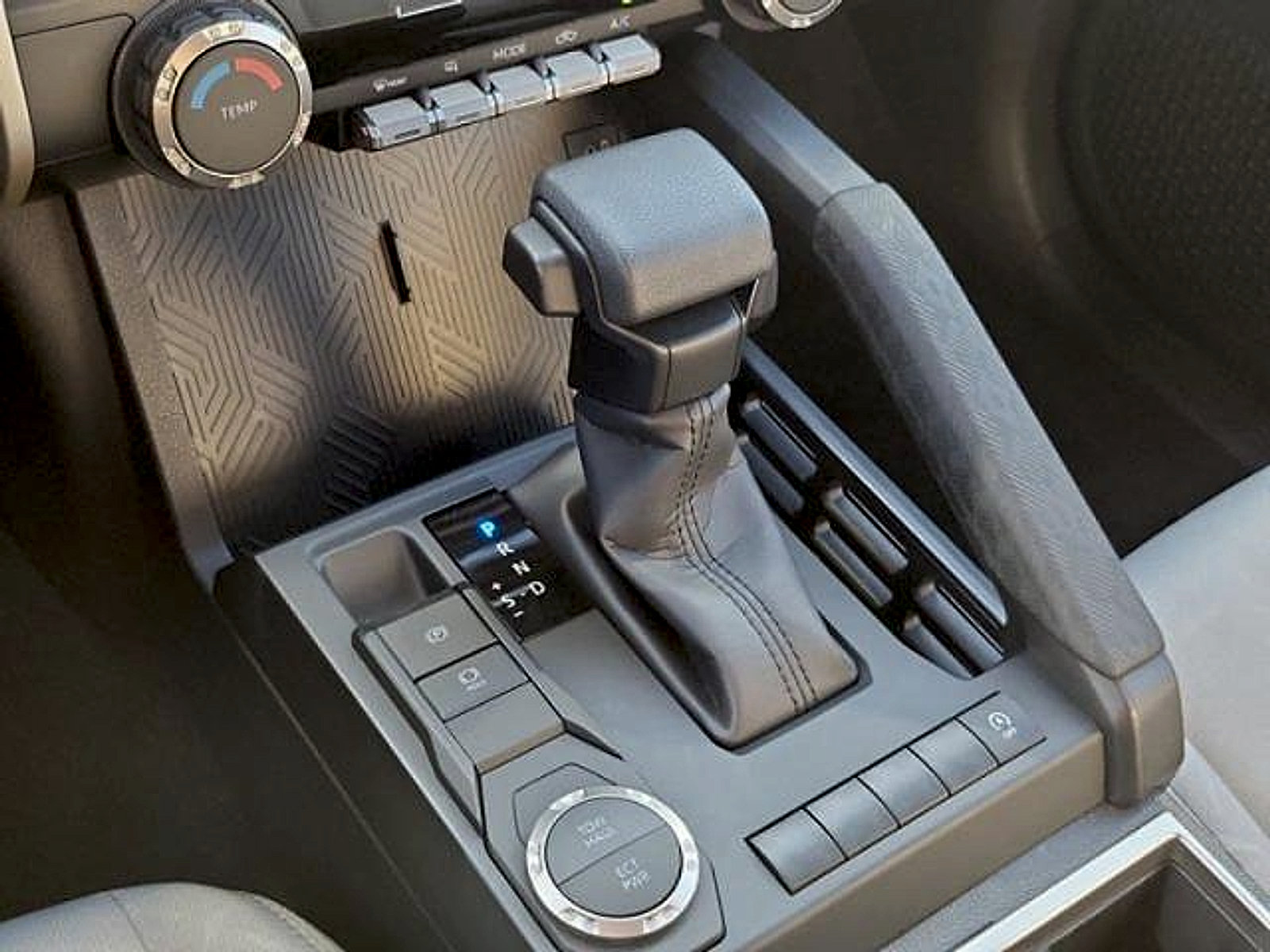 Used 2024 Toyota Tacoma SR5 RWD image 28