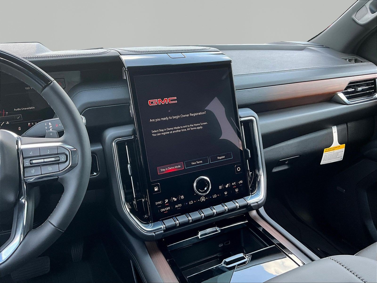 New 2026 GMC Yukon XL Denali w/ Denali Reserve Package AWD/4WD image 11