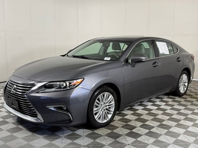 Used 2016 Lexus ES 350 w/ Premium Package w/Wood Trim FWD image 3