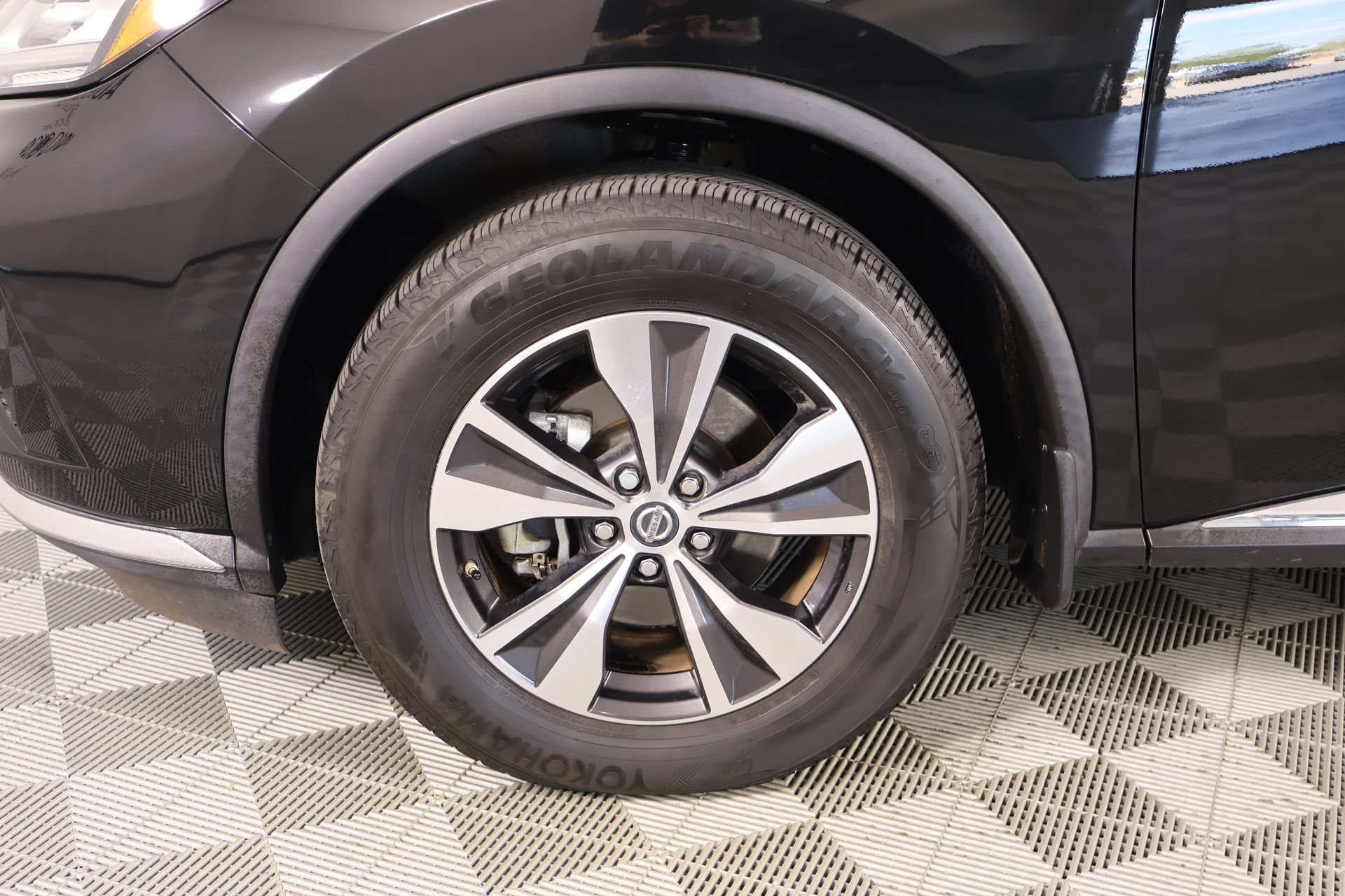 Used 2019 Nissan Murano S FWD image 17