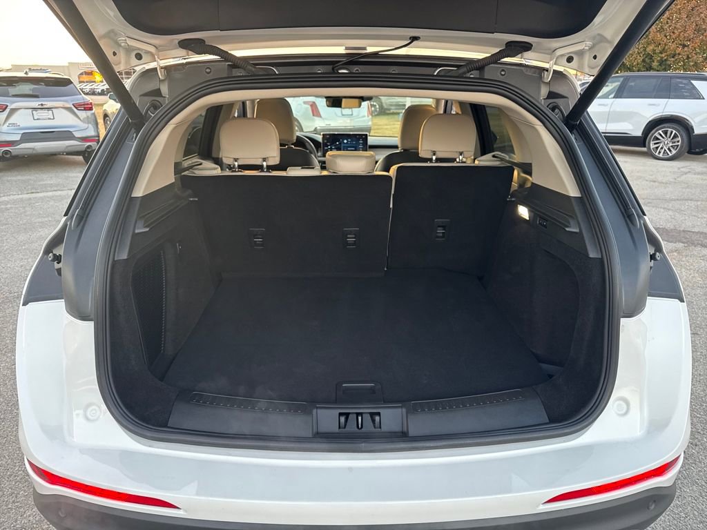 Used 2025 Lincoln Corsair AWD w/ Equipment Group 101A image 5