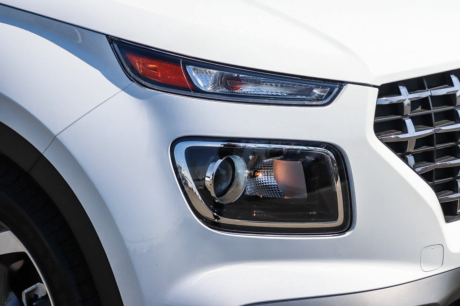 Used 2026 Hyundai Venue SEL FWD image 4