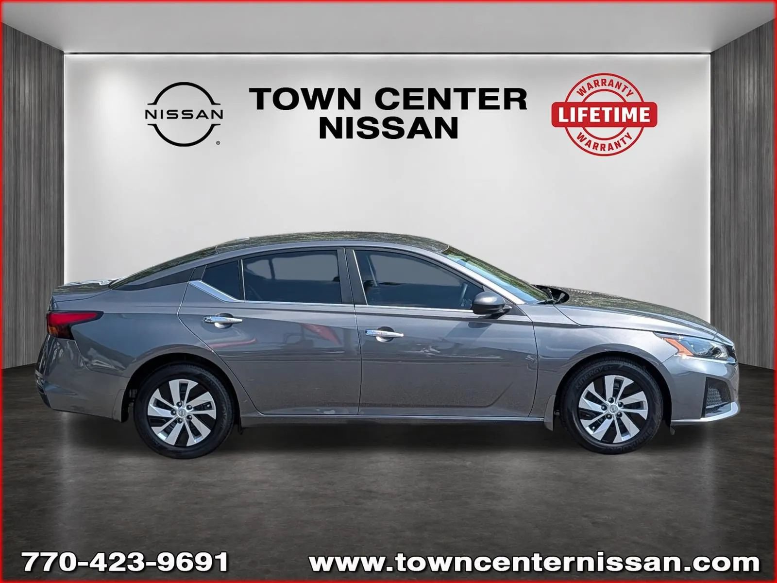 Used 2025 Nissan Altima 2.5 S FWD image 8