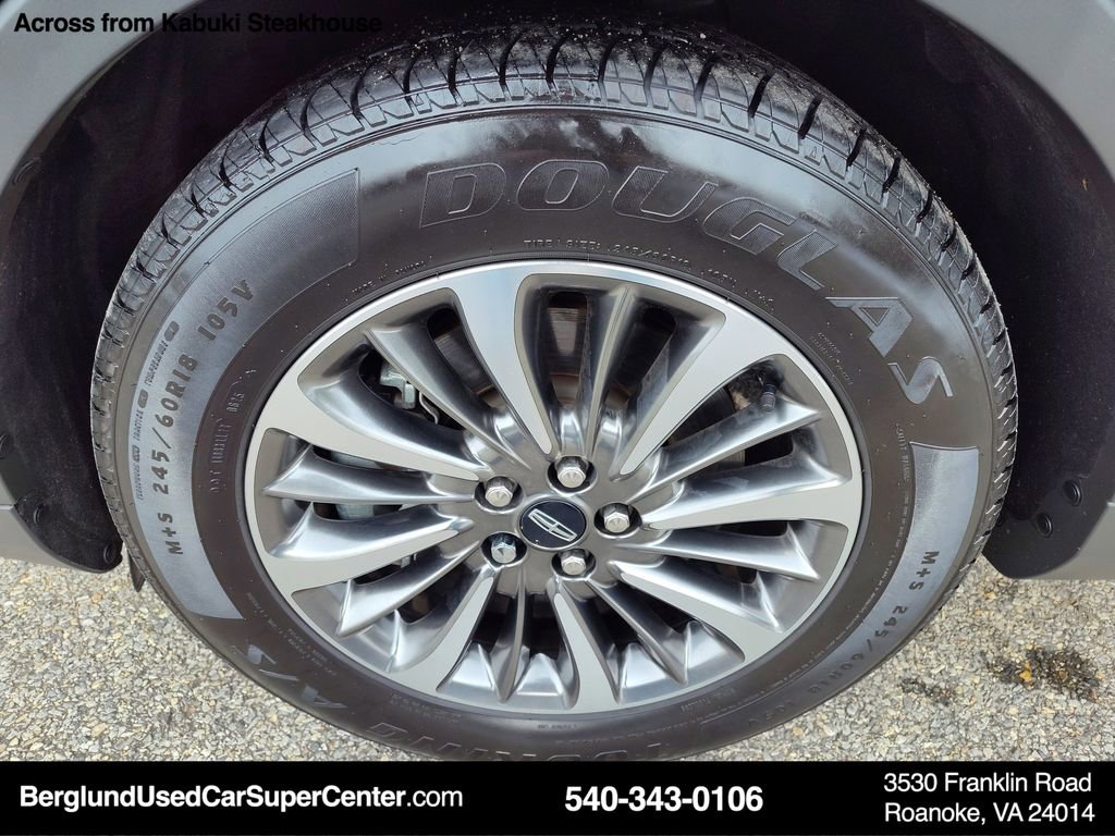 Used 2020 Lincoln Nautilus Premier w/ Equipment Group 101A image 10