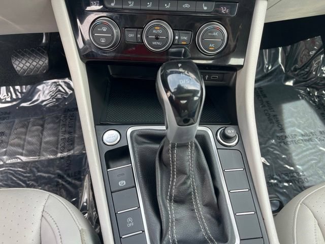 Used 2022 Volkswagen Jetta SE FWD image 28