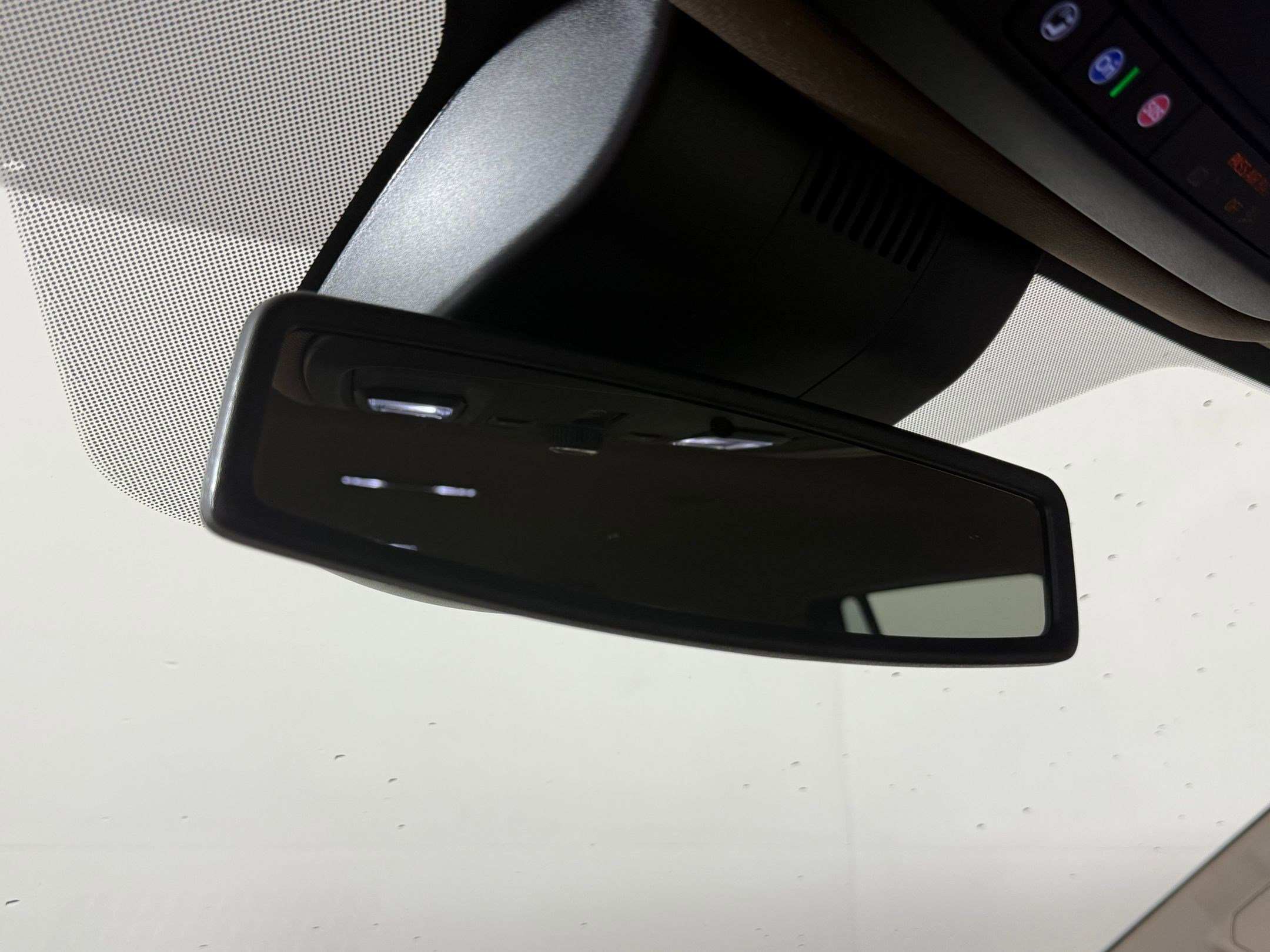 Used 2025 GMC Yukon Denali w/ LPO, Floor Liner Package image 18