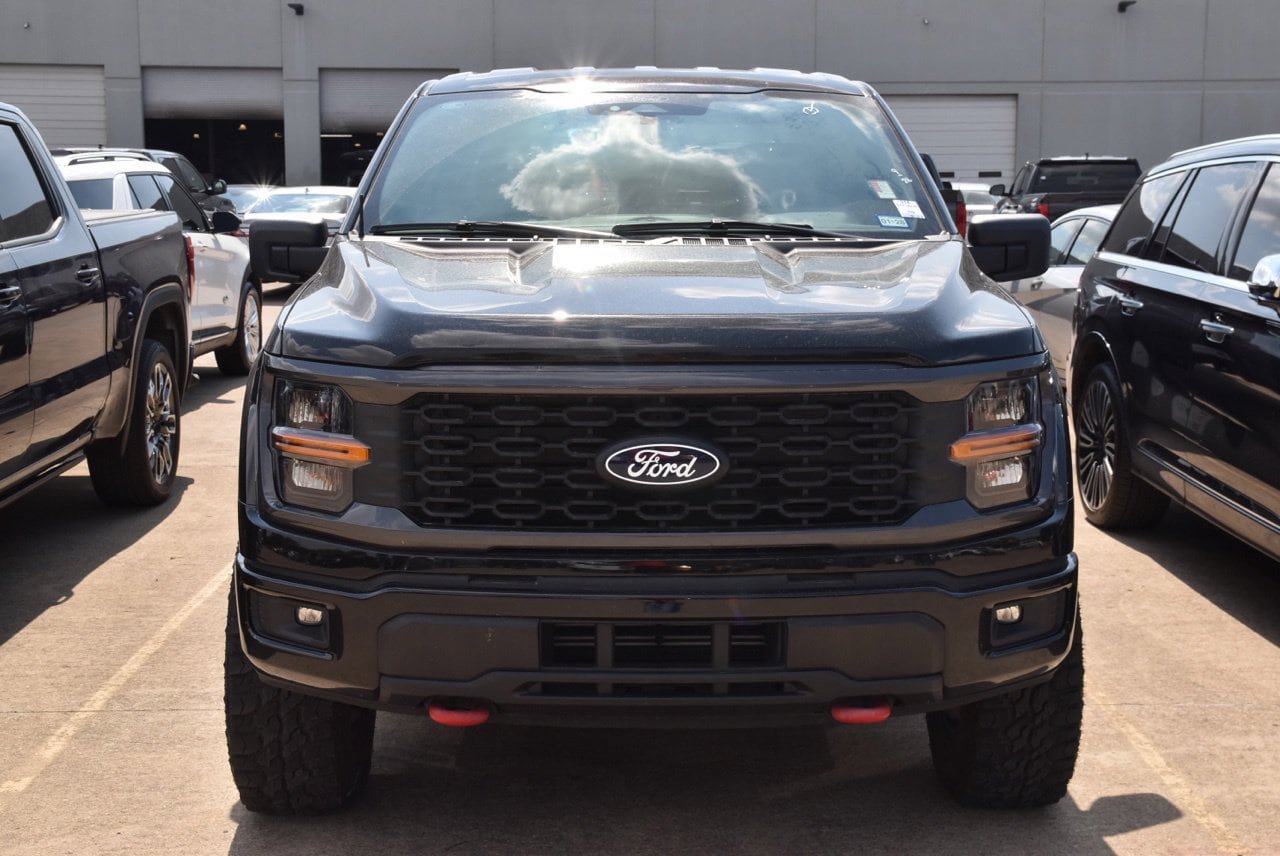 Used 2025 Ford F150 STX w/ Equipment Group 200A AWD/4WD image 3