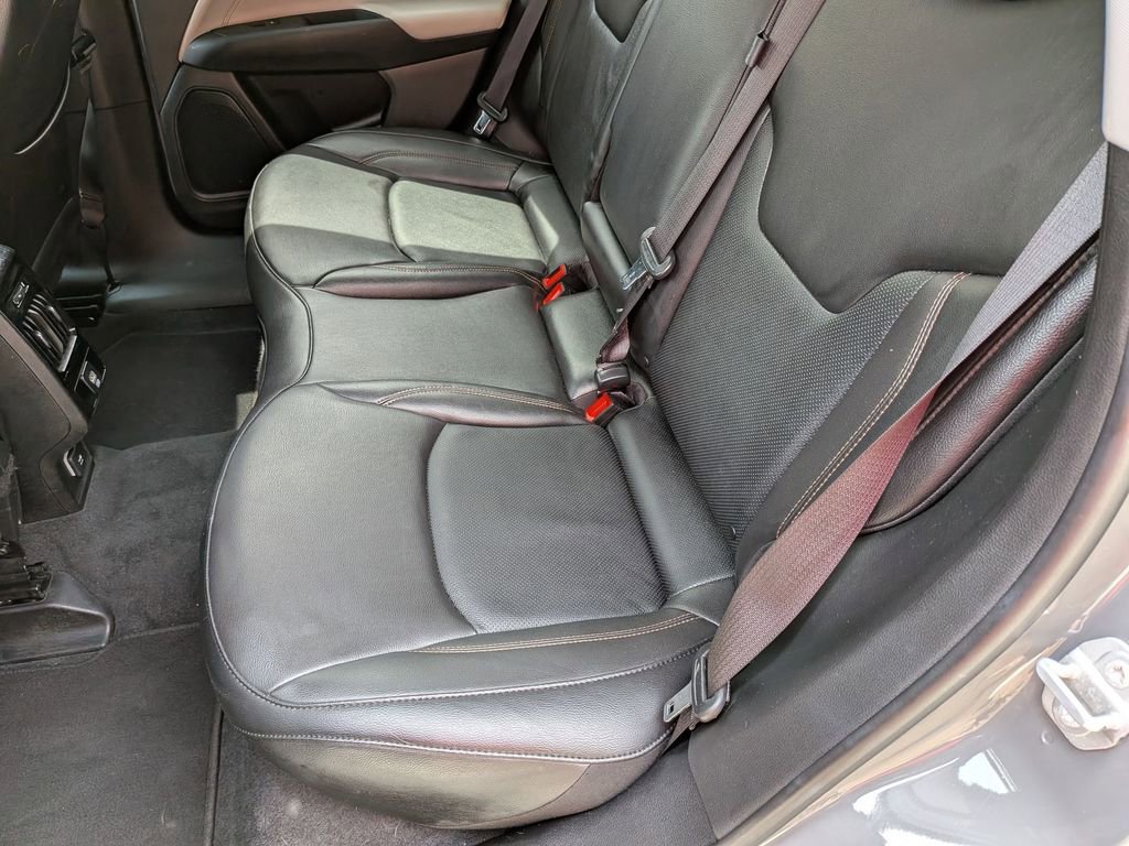 Used 2022 Jeep Compass Limited AWD/4WD image 21