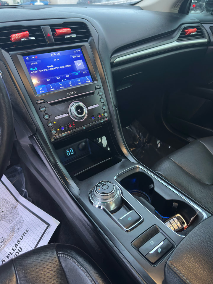 Used 2020 Ford Fusion Titanium image 26