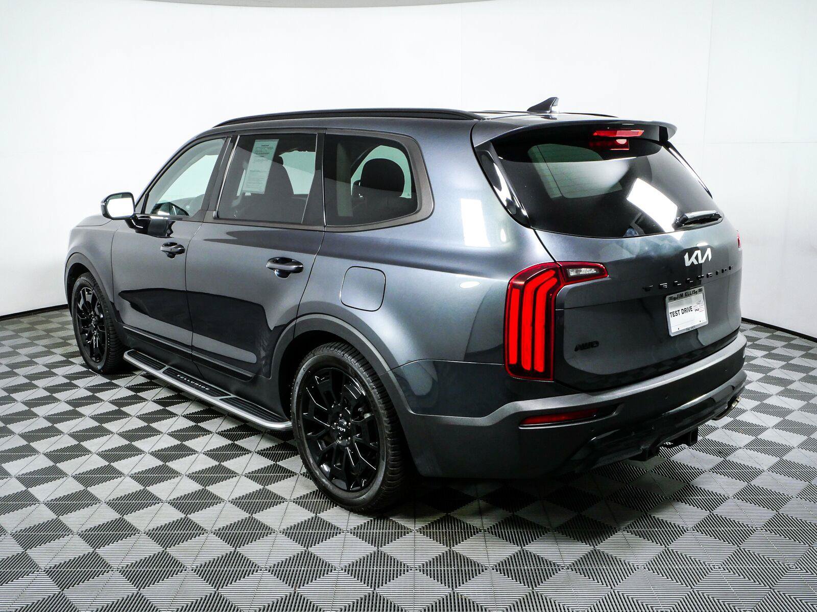 Used 2022 Kia Telluride SX w/ Nightfall Edition Package AWD/4WD image 30