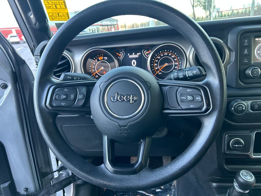 Used 2018 Jeep Wrangler Unlimited Sport image 22