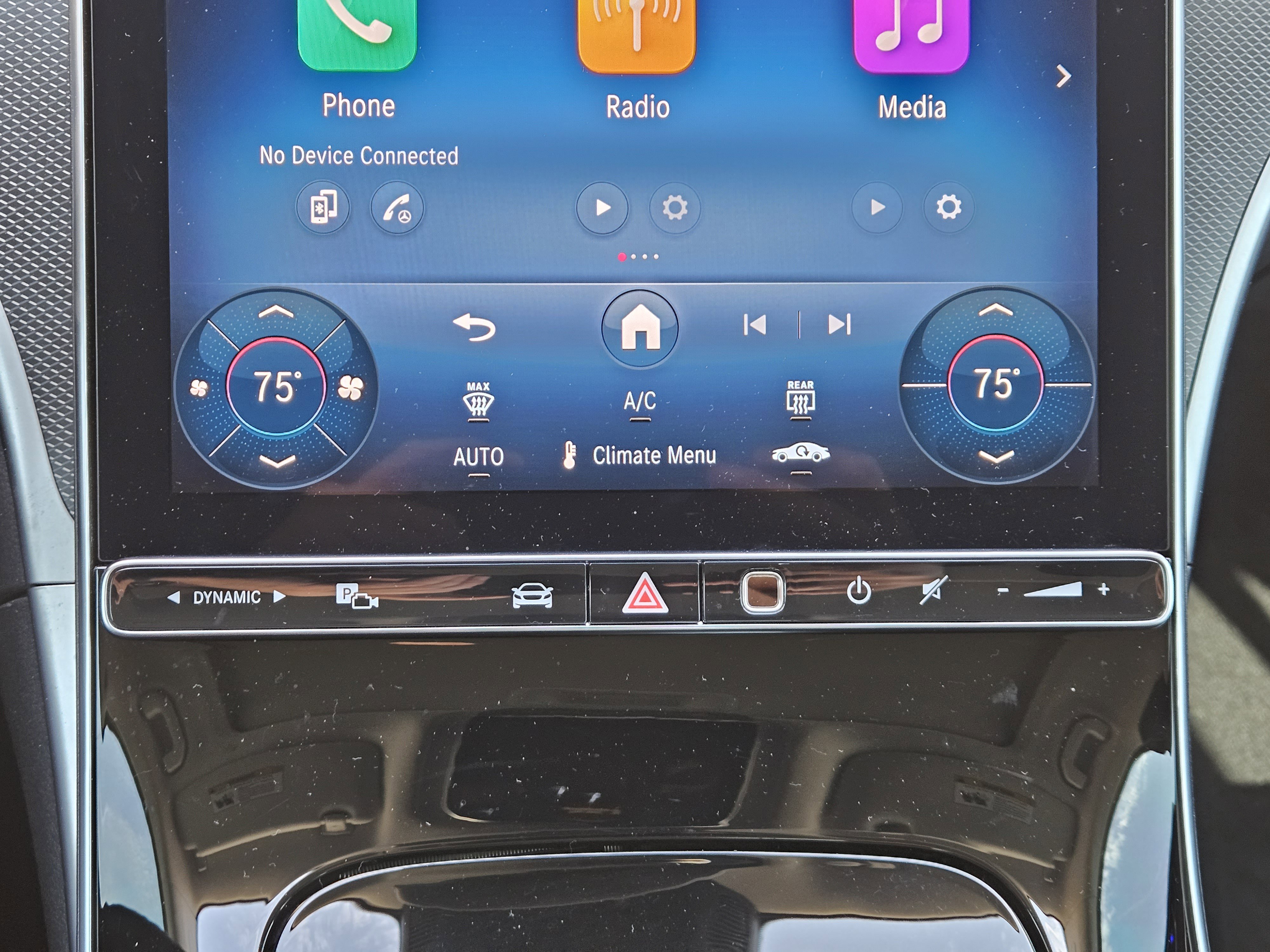 Used 2025 Mercedes-Benz C 300 Sedan image 18