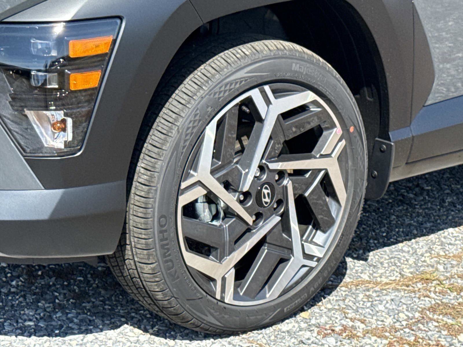 New 2026 Hyundai Kona SEL Premium image 17