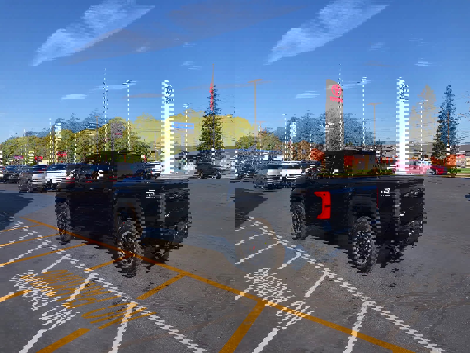 New 2025 Toyota Tacoma TRD Off-Road image 3