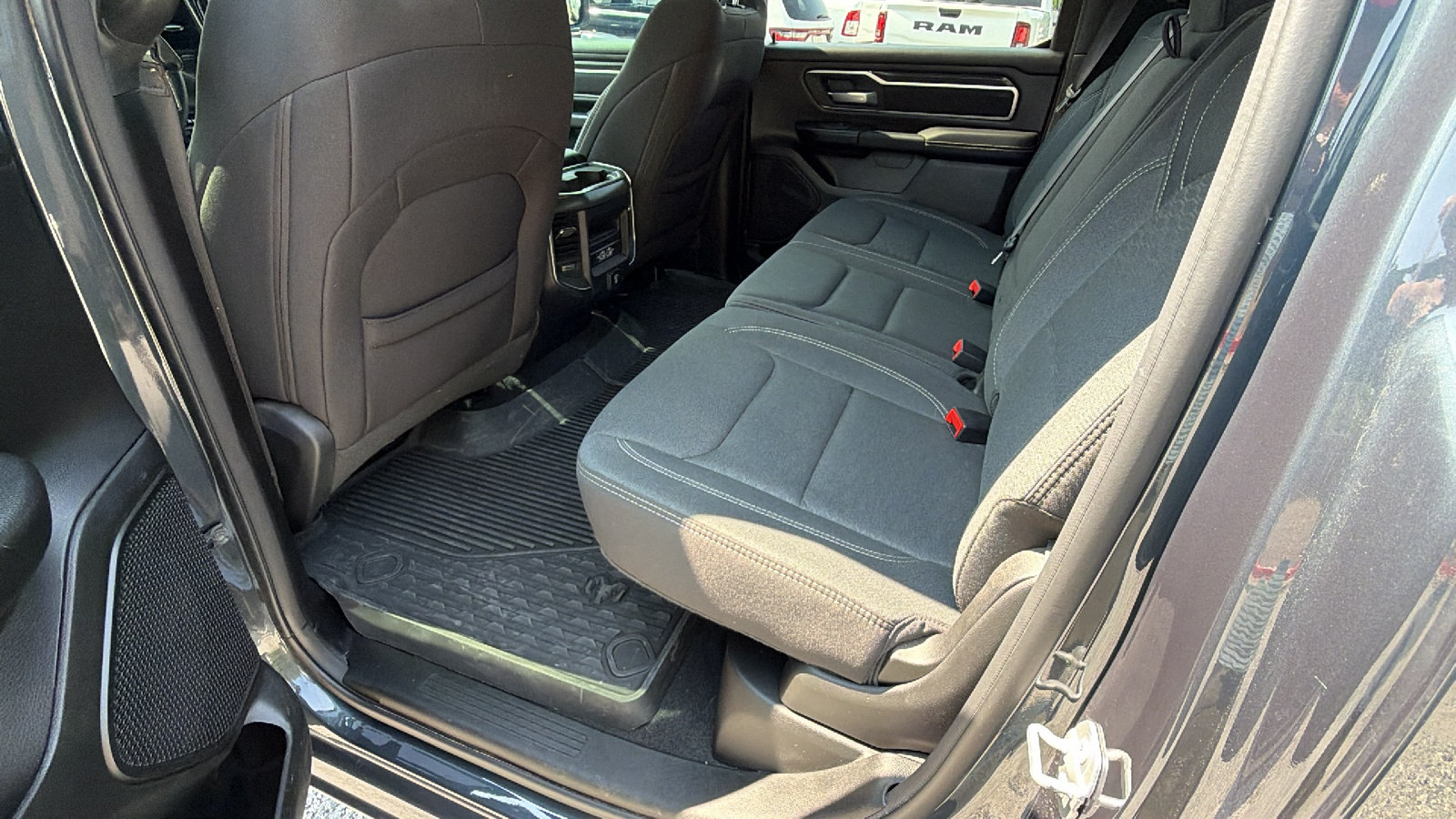 Used 2025 RAM 1500 Big Horn AWD/4WD image 23