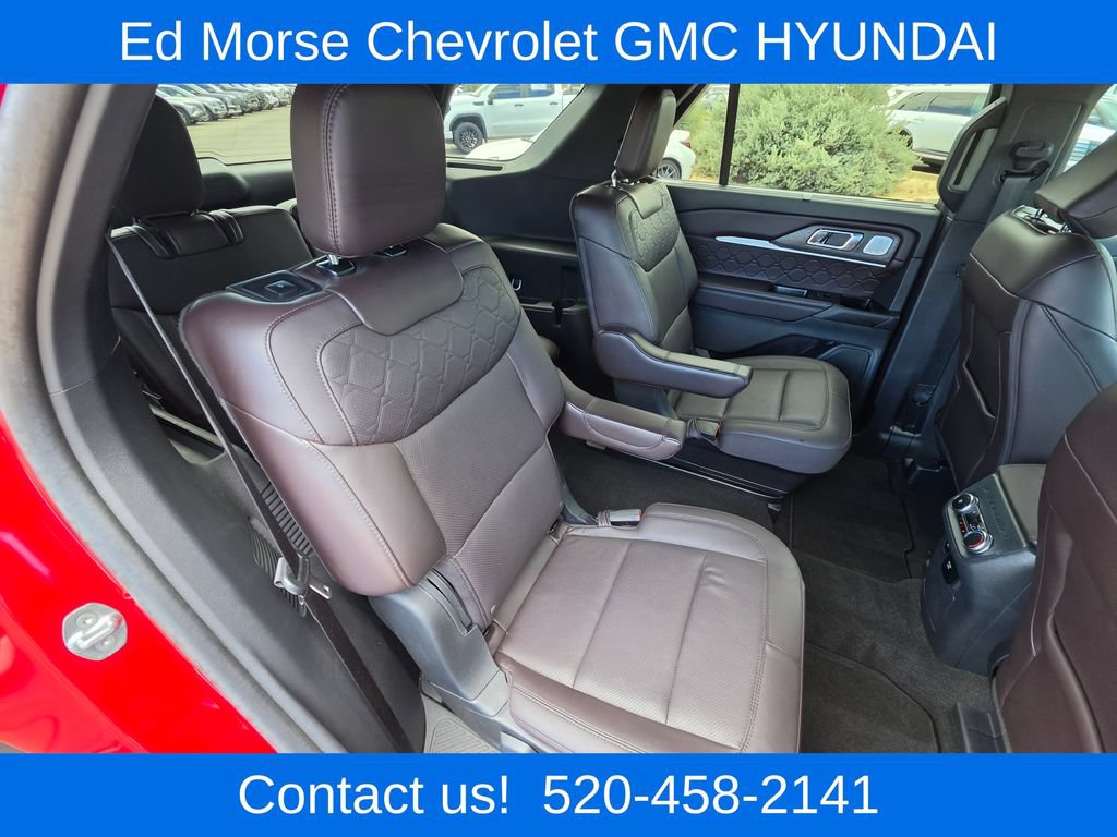 Used 2025 Ford Explorer Platinum w/ Ultimate Package AWD/4WD image 14