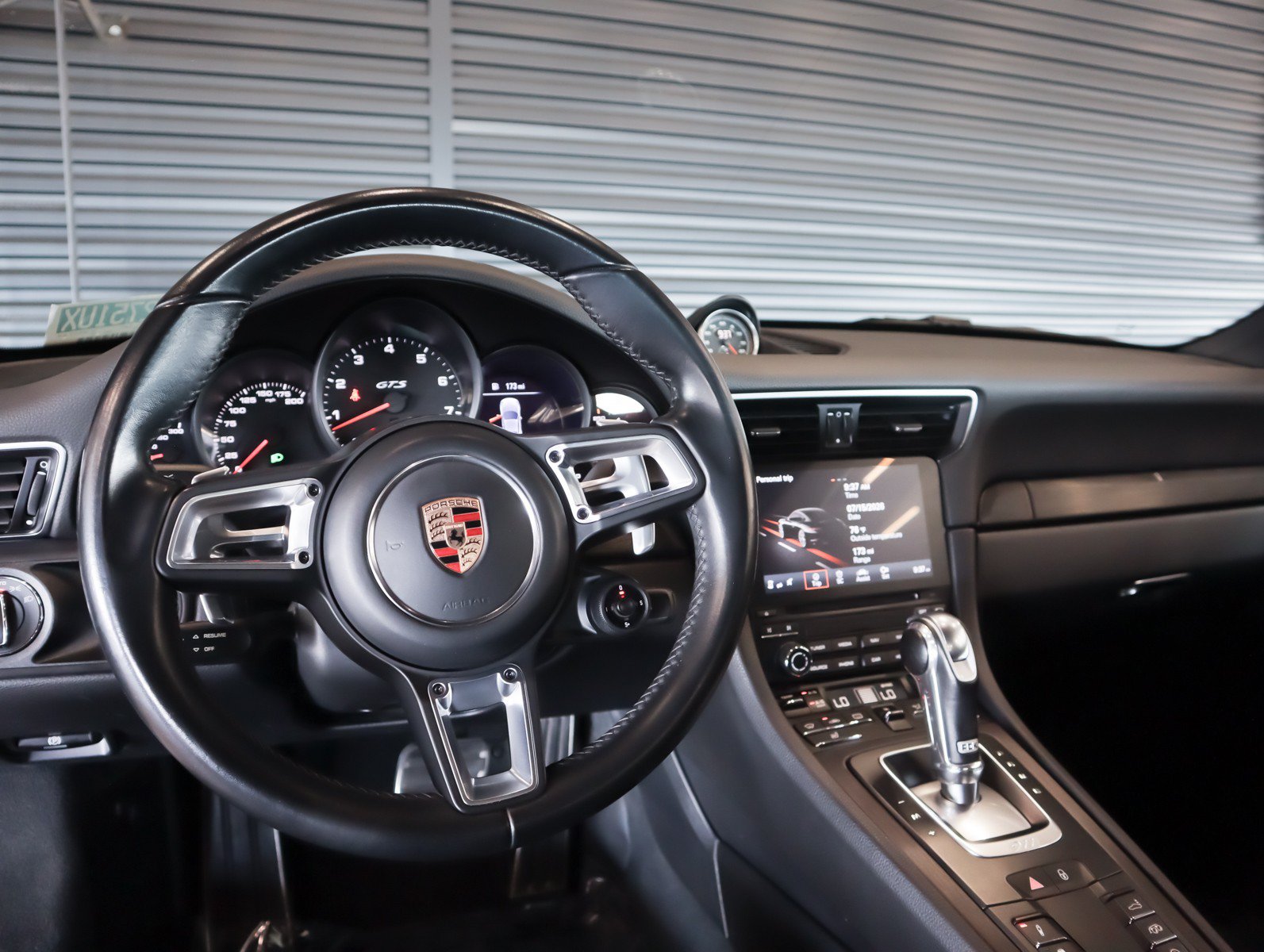 Used 2017 Porsche 911 Carrera GTS RWD image 21
