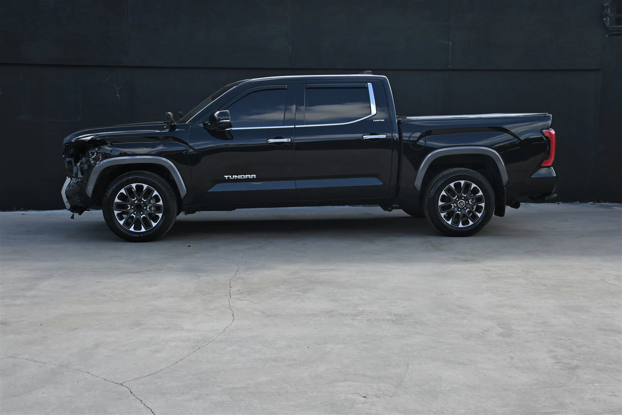 Used 2022 Toyota Tundra Limited image 7