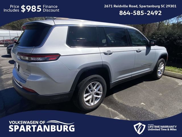 Used 2023 Jeep Grand Cherokee L Laredo image 2