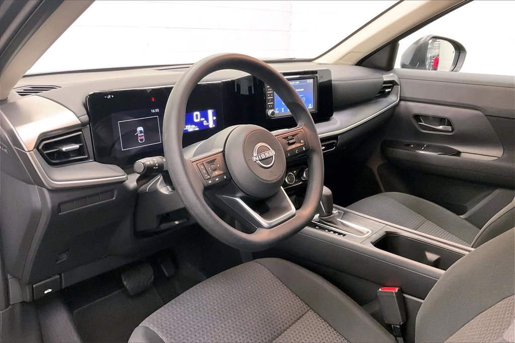 Certified 2025 Nissan Kicks S image 13