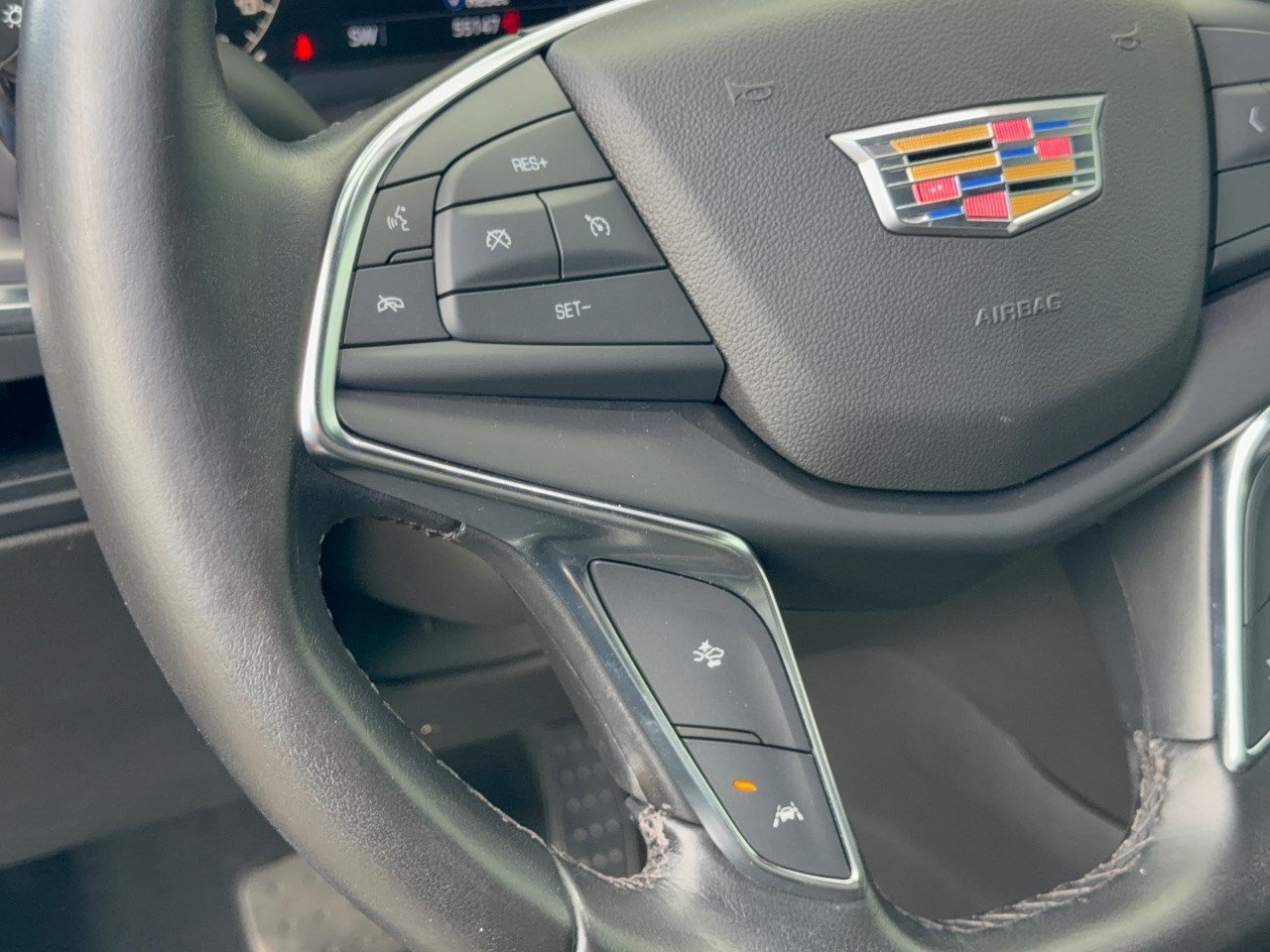 Used 2022 Cadillac XT5 Luxury FWD image 18