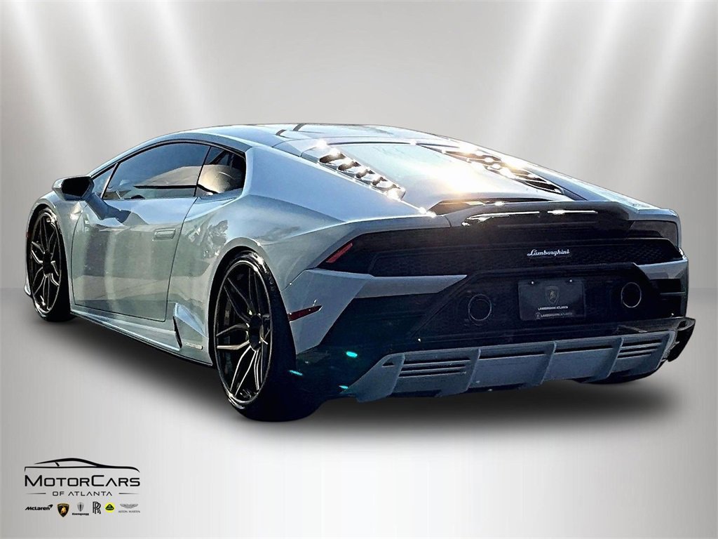 Used 2021 Lamborghini Huracan EVO image 10