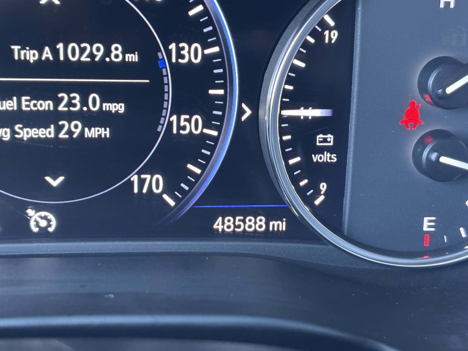 Used 2024 Buick Enclave Premium image 25