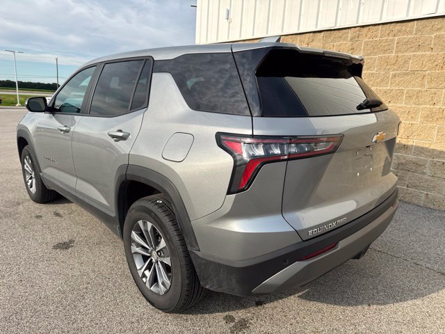 Used 2025 Chevrolet Equinox LT AWD/4WD image 9