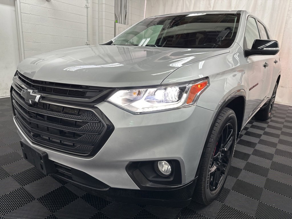 Used 2021 Chevrolet Traverse Premier w/ Redline Edition image 4