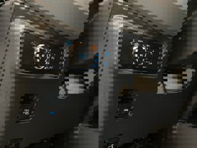 Used 2023 Ford Bronco Black Diamond w/ Sasquatch Package image 12