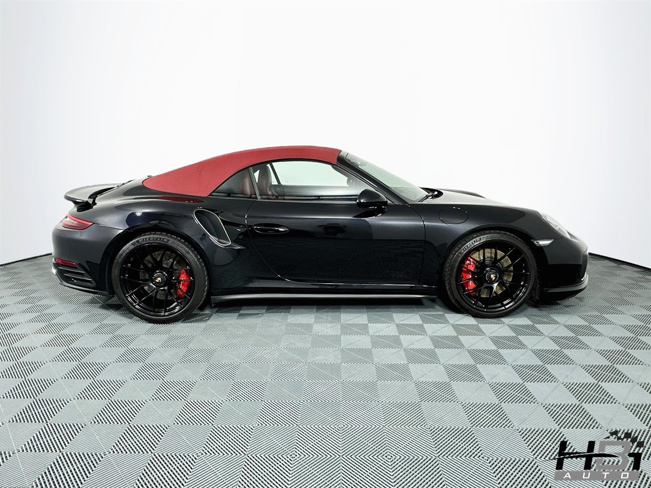 Used 2019 Porsche 911 Turbo AWD/4WD image 4