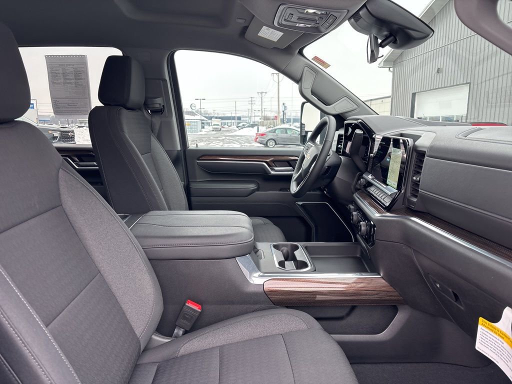 Certified 2025 Chevrolet Silverado 2500 LT w/ Convenience Package image 35