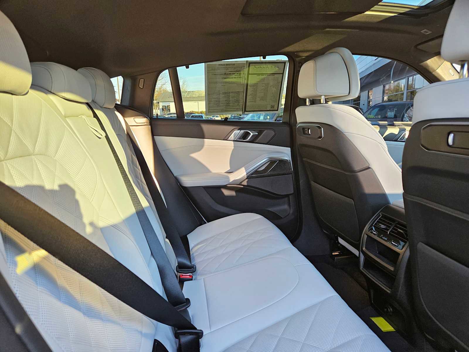 Used 2025 BMW X6 M60i image 18