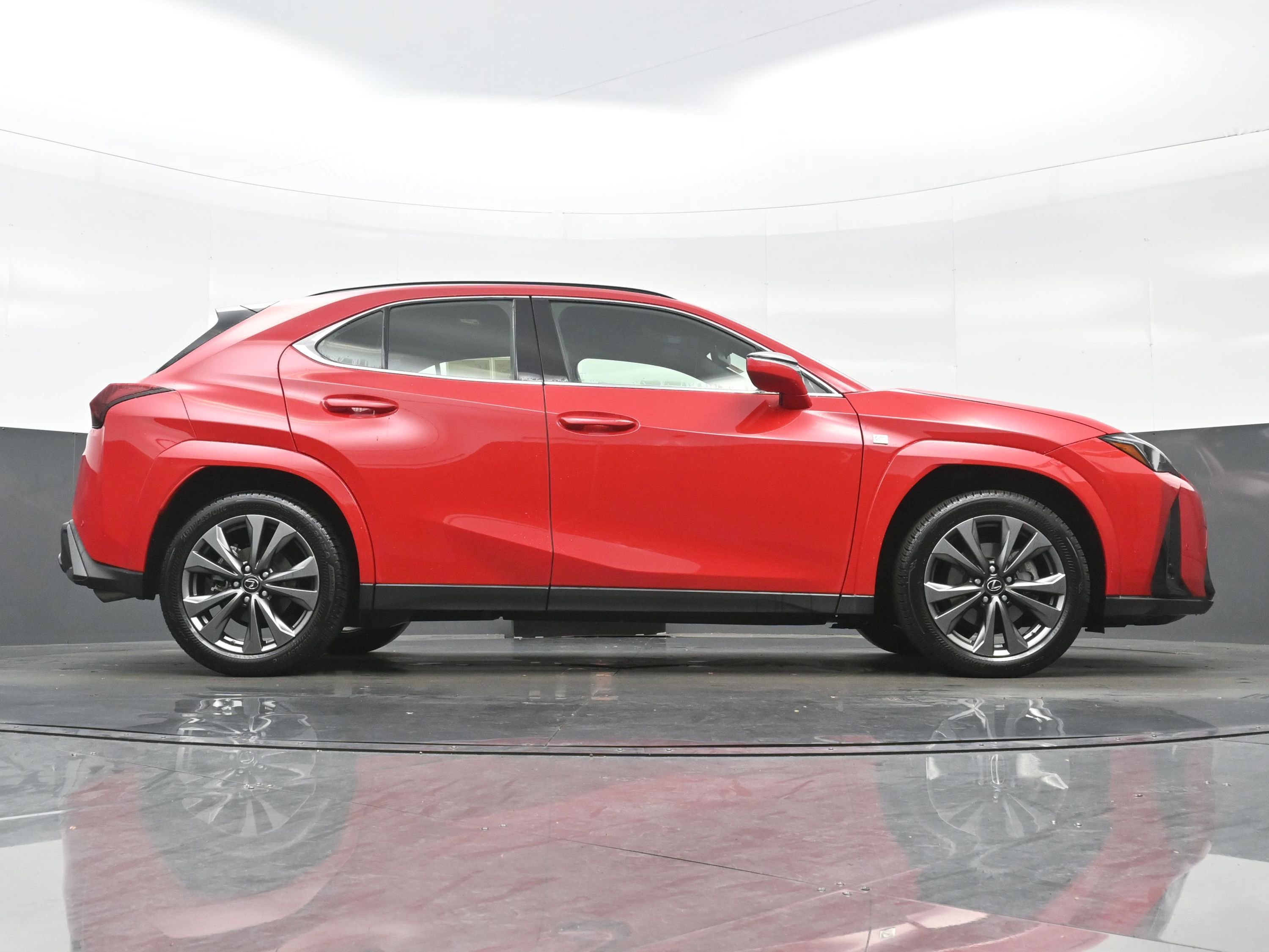 Used 2023 Lexus UX 250h F Sport image 30