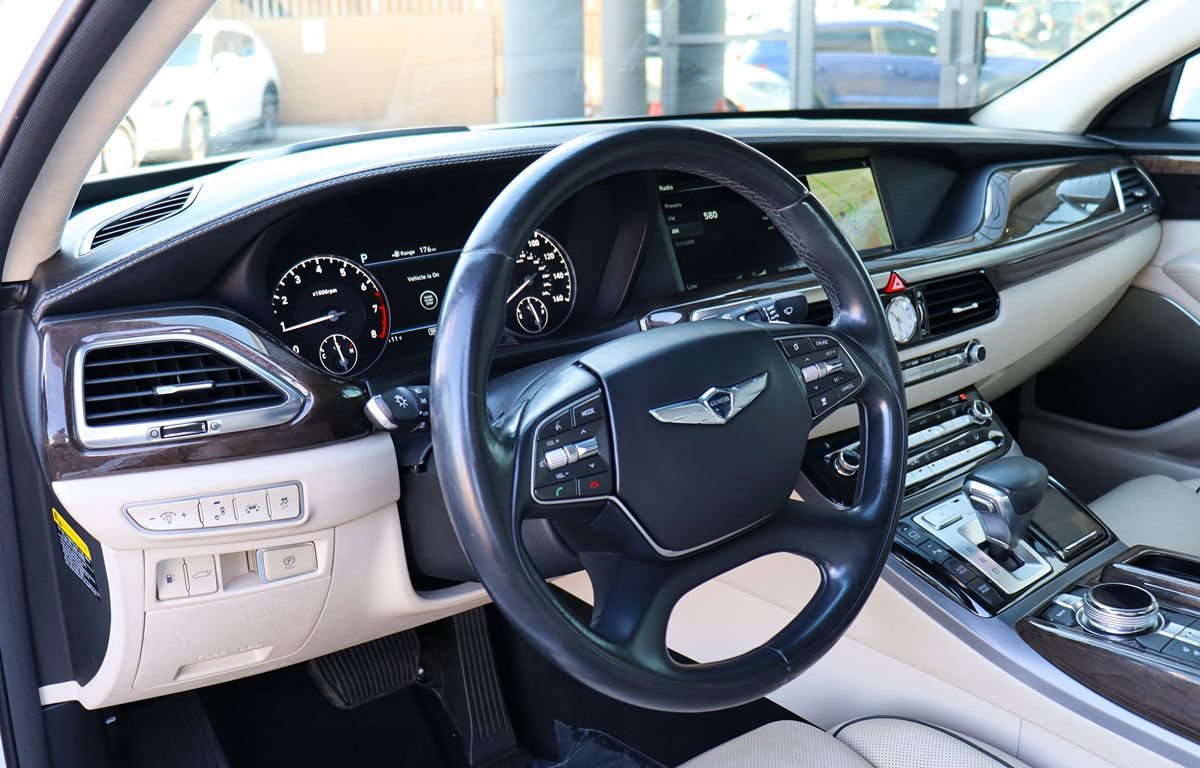 Used 2017 Genesis G90 3.3T Premium RWD image 42