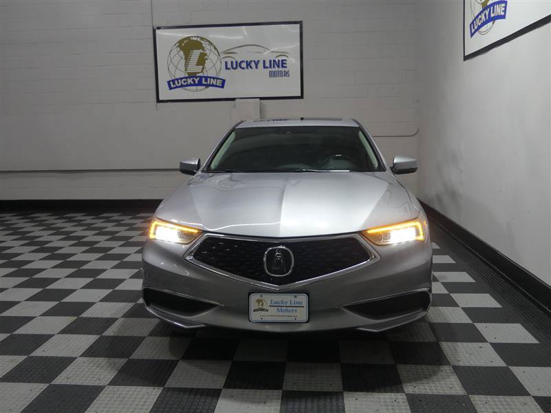 Used 2018 Acura TLX w/ Technology Package FWD image 2