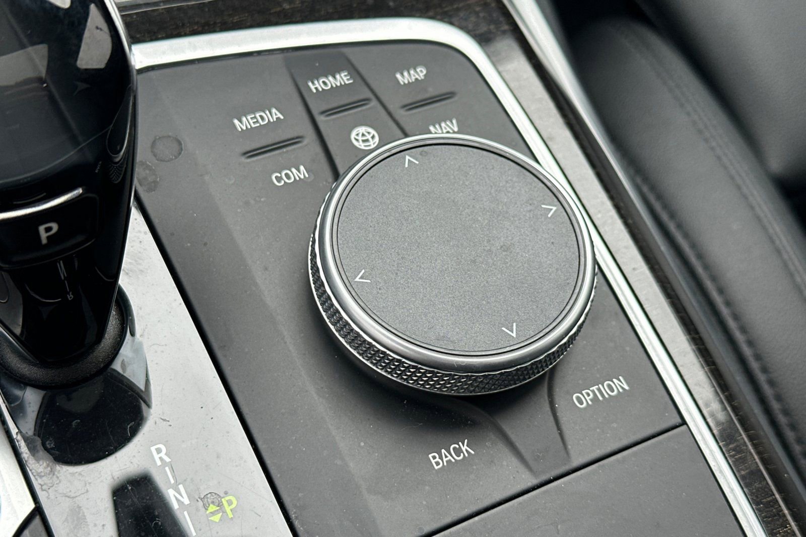 Used 2021 BMW 330e w/ Driving Assistance Package image 32