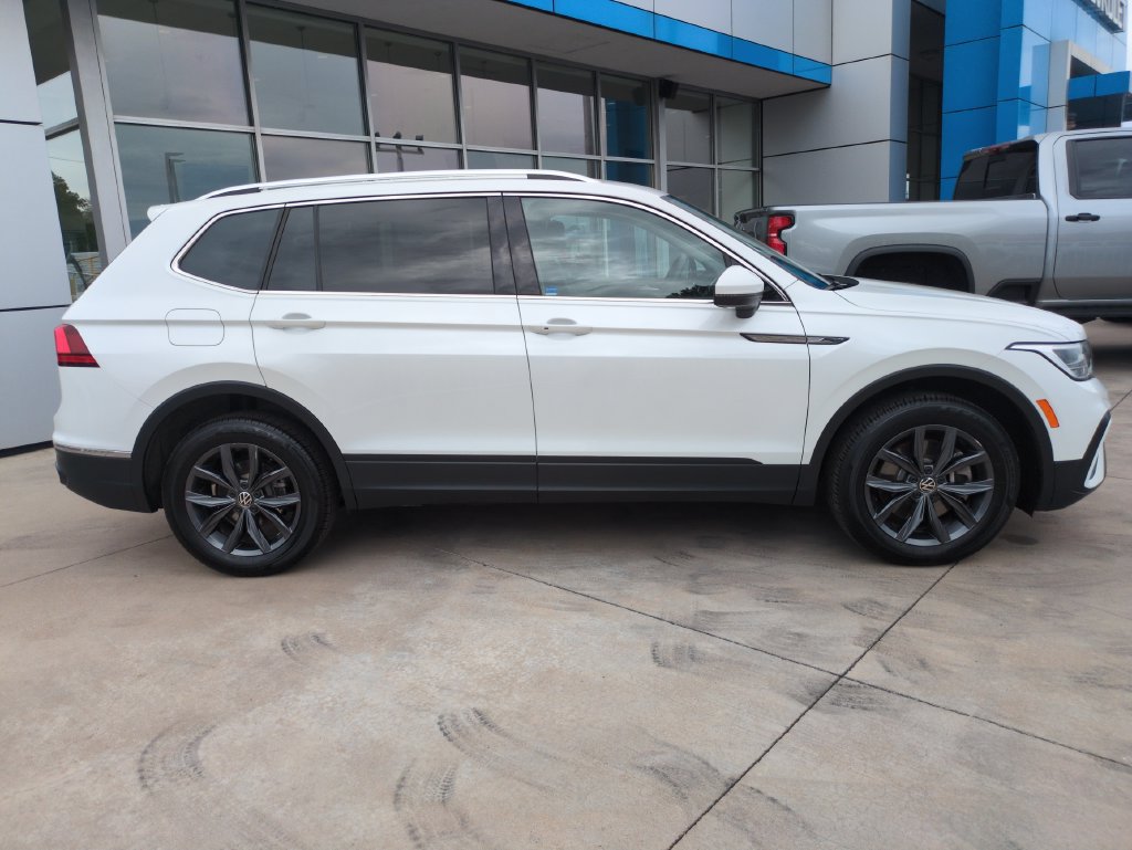 Used 2023 Volkswagen Tiguan SE FWD image 6