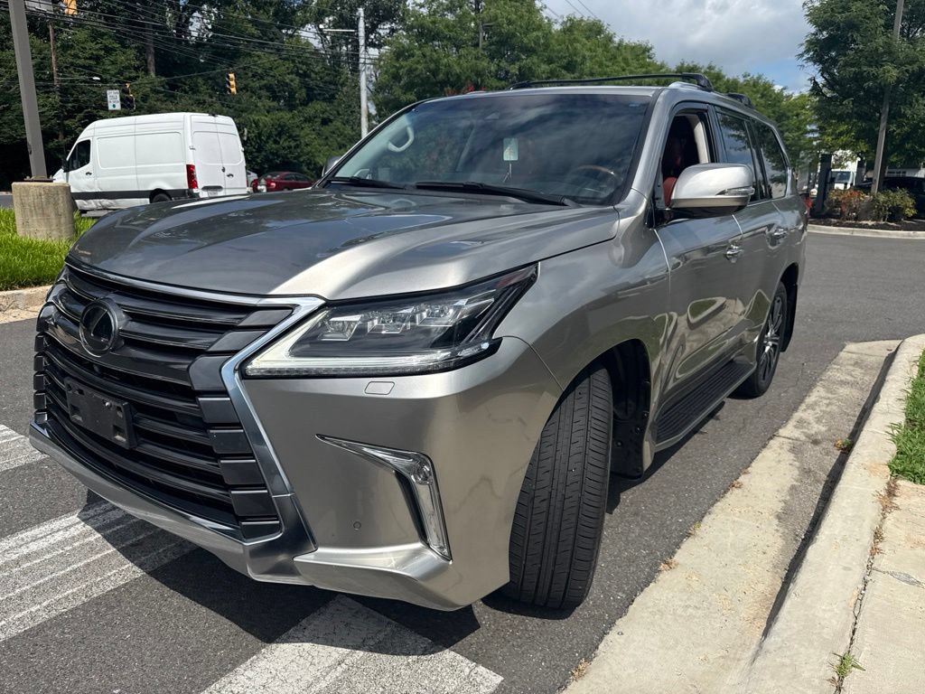 Used 2018 Lexus LX 570 4WD w/ Luxury Package image 3