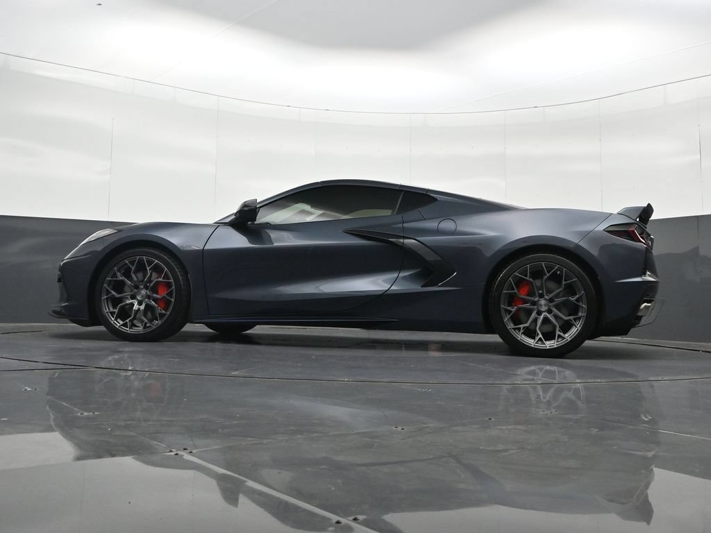 Certified 2021 Chevrolet Corvette Stingray Coupe w/ Z51 Performance Package RWD image 35