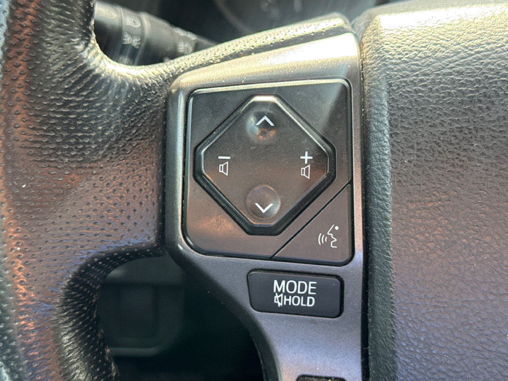 Used 2016 Toyota Tacoma TRD Off-Road w/ Towing Package AWD/4WD image 28