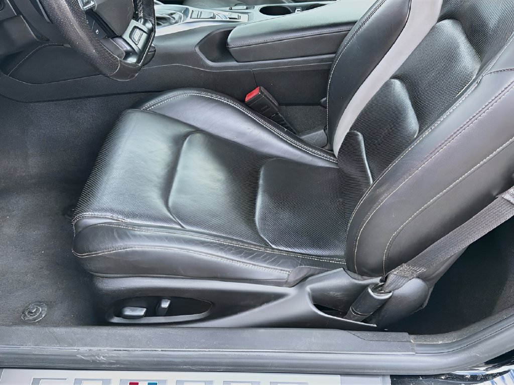 Used 2021 Chevrolet Camaro SS RWD image 19