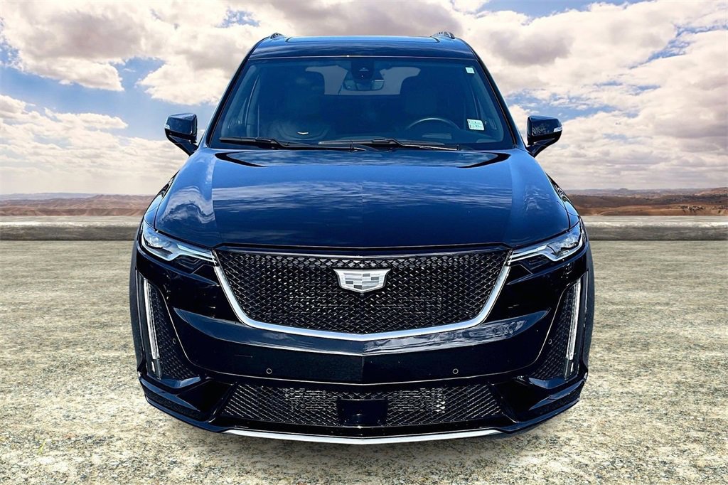 Certified 2022 Cadillac XT6 Sport w/ Technology Package image 2