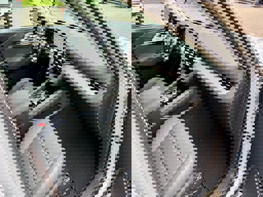 New 2026 Ford Explorer Active w/ Active Comfort Package image 19