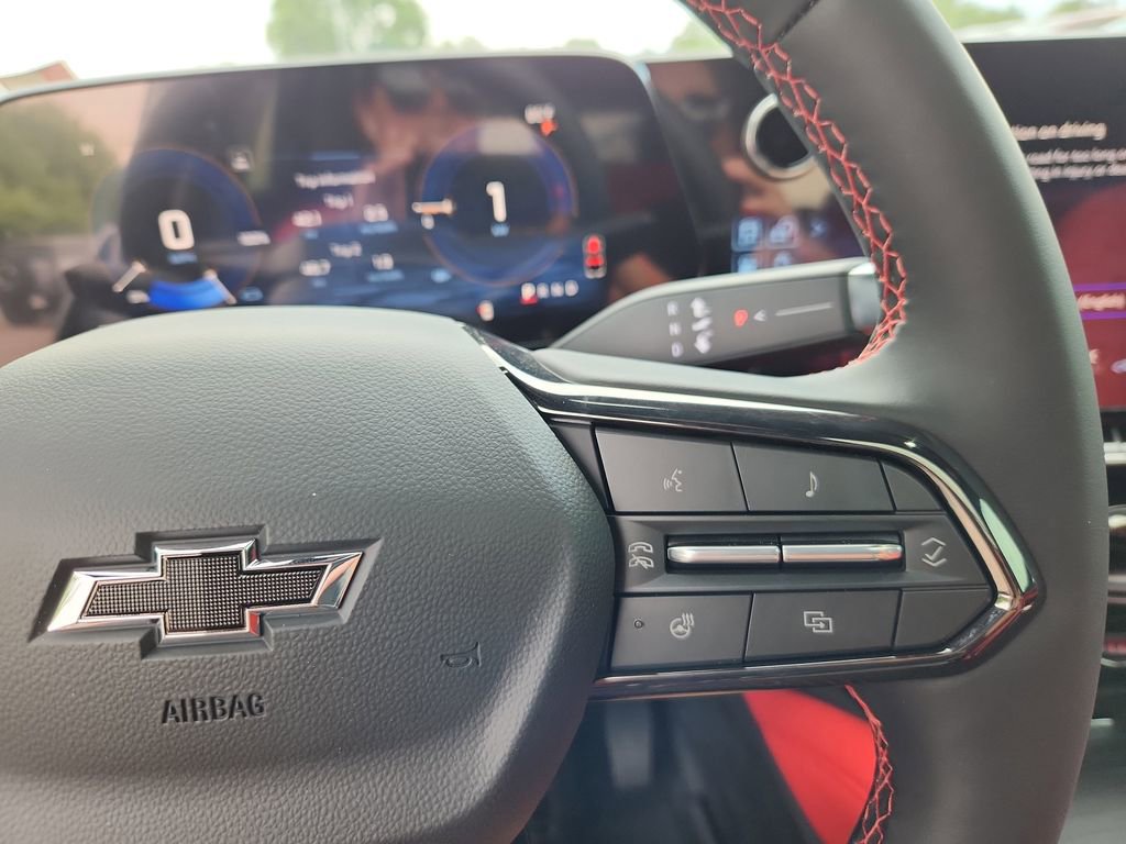 New 2025 Chevrolet Blazer EV RS AWD/4WD image 18