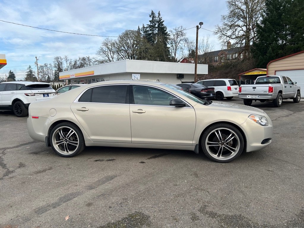 Used 2011 Chevrolet Malibu LS image 15